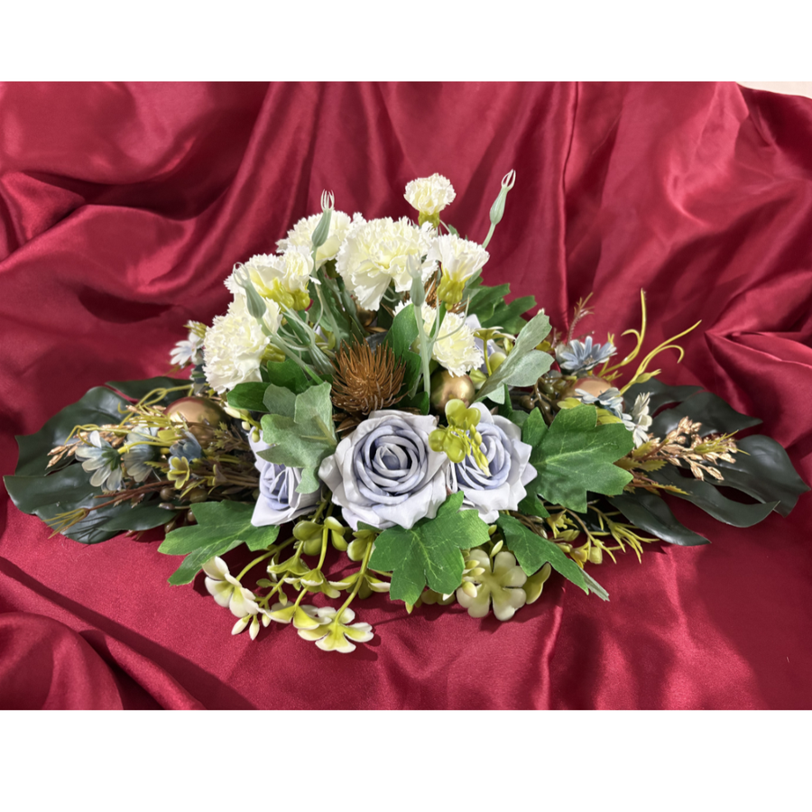 Blue Breeze artificial floral centrepiece with 3 glass candle holders · Celebration Kraft