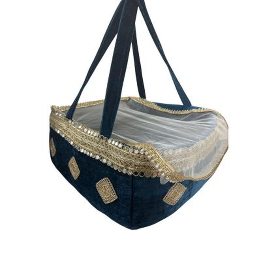 Morpankh carry basket — hanging view